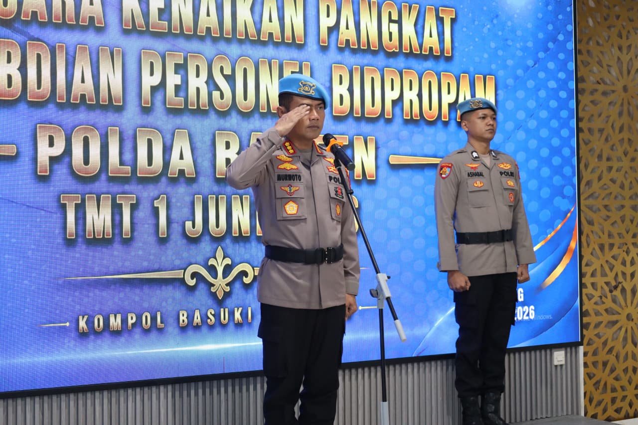 Bidpropam Polda Banten Gelar Upacara Kenaikan Pangkat Pengabdian Personel